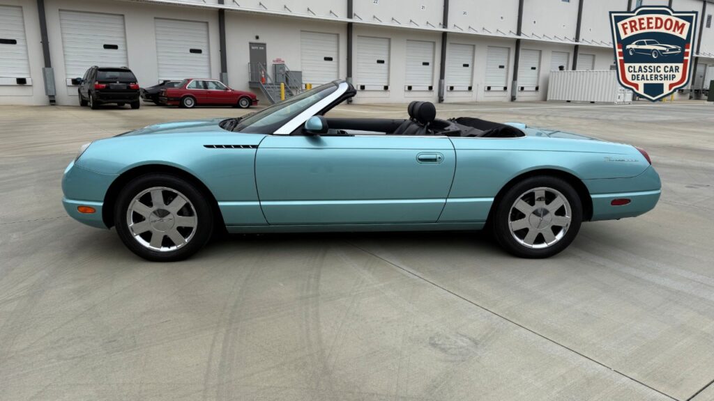 2002 Ford Thunderbird